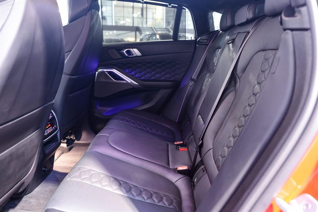 BMW X6 M view 23