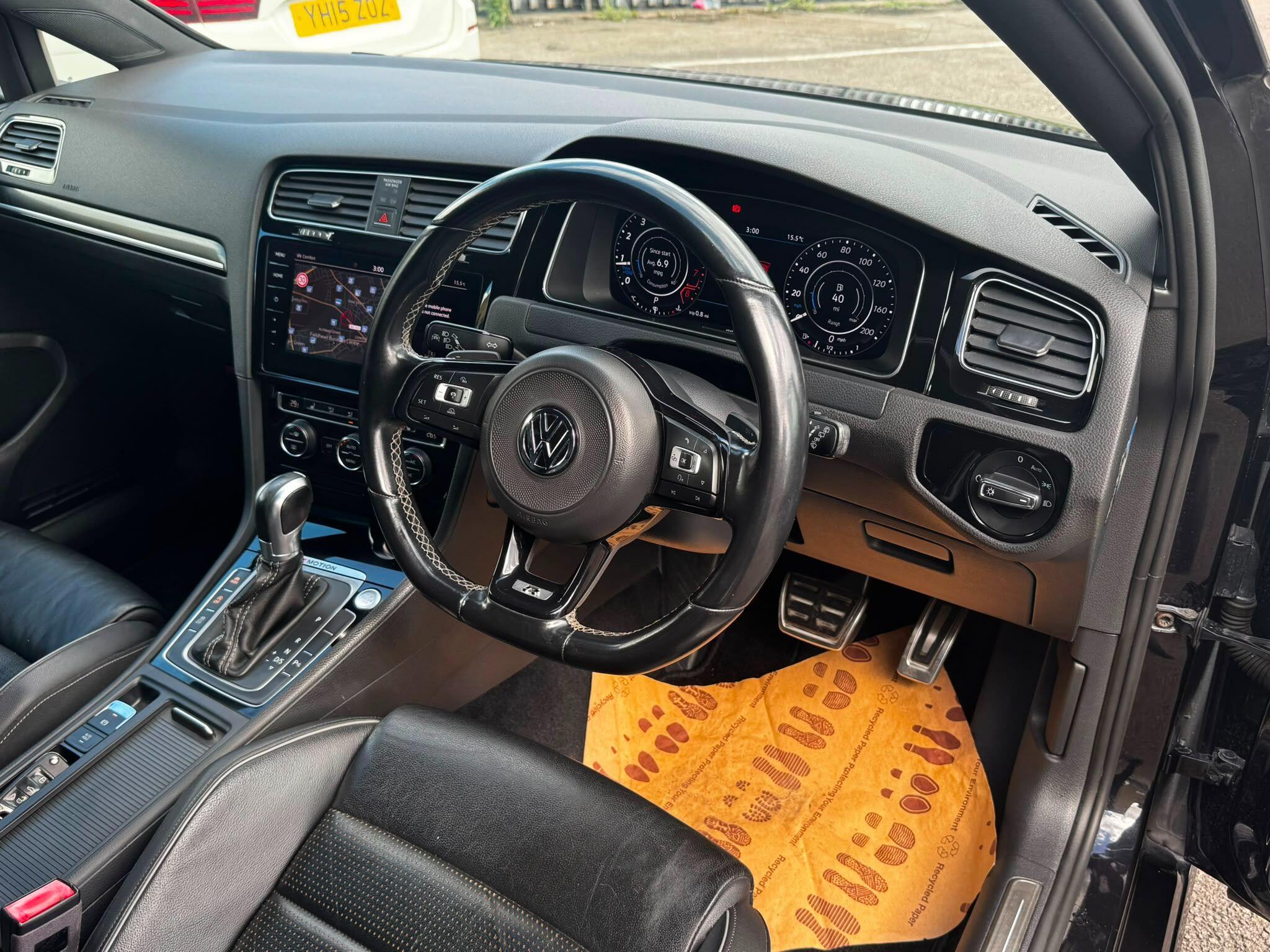 Volkswagen Golf view 57