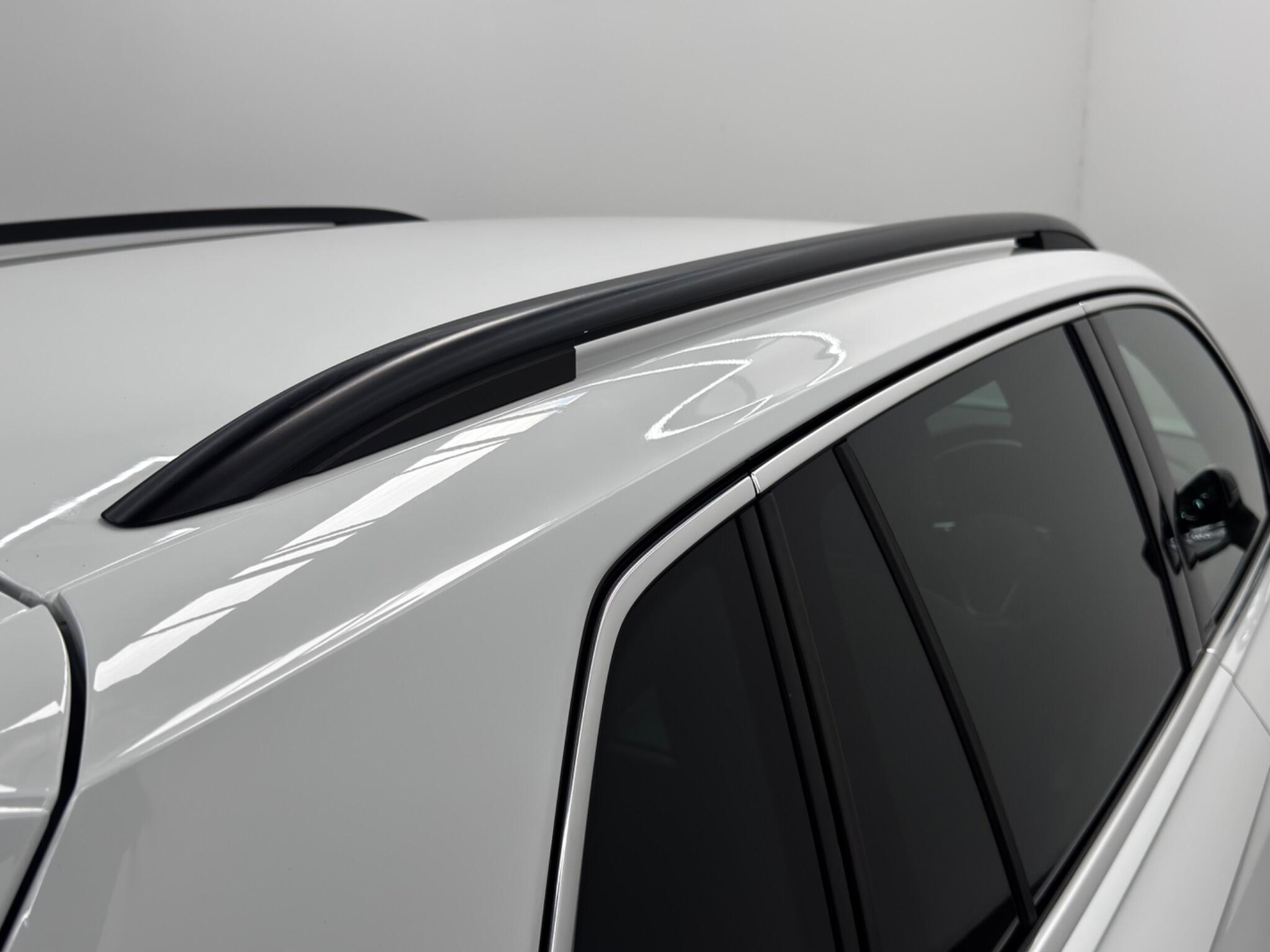 Volkswagen Tiguan view 13