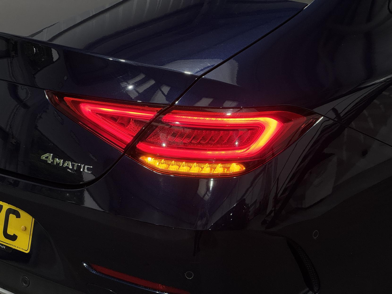 Mercedes-Benz CLS view 16