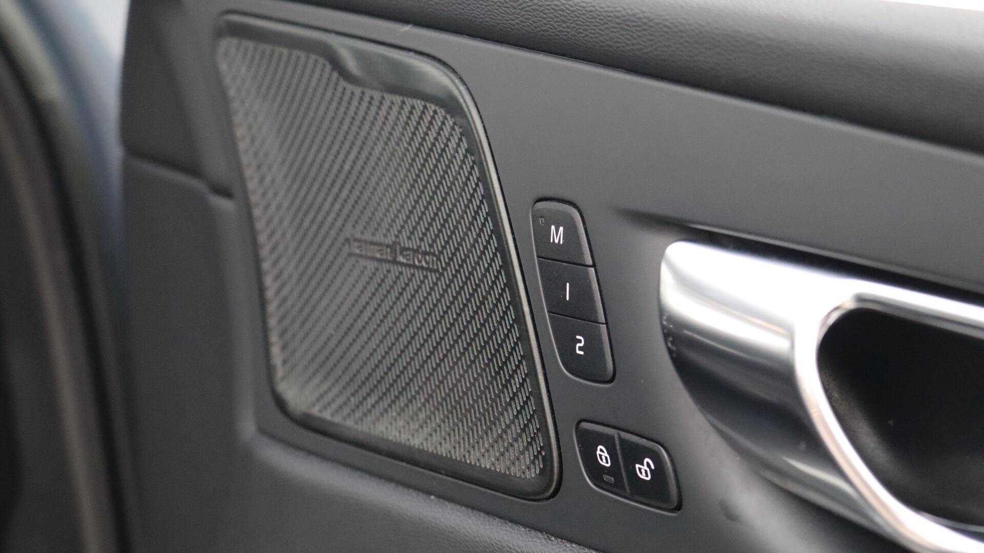 Volvo XC60 view 31