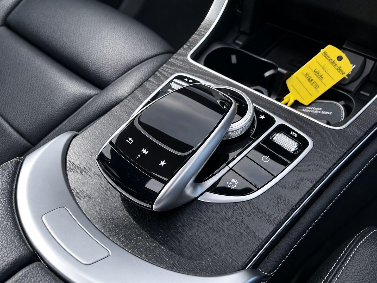 Mercedes-Benz GLC view 25