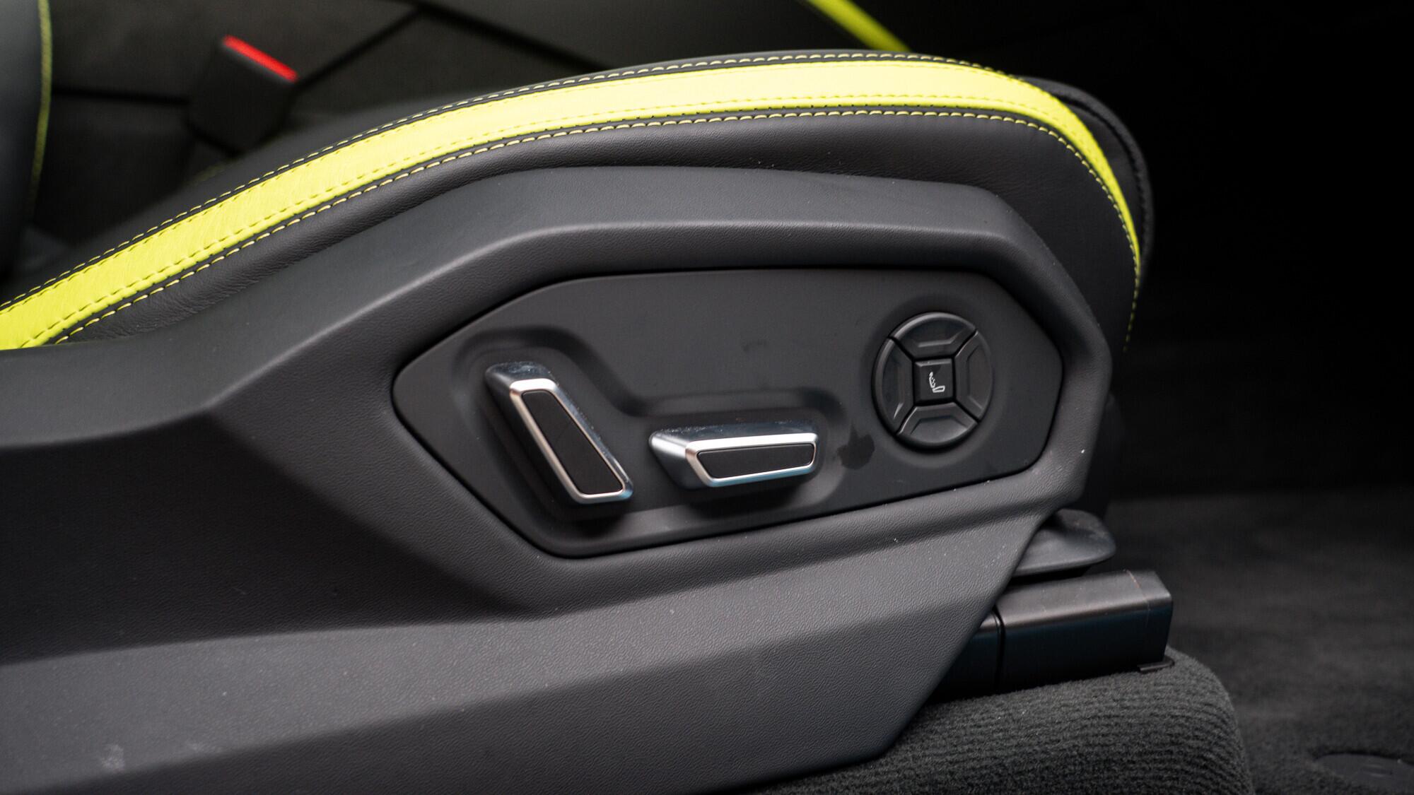 Lamborghini Urus view 49