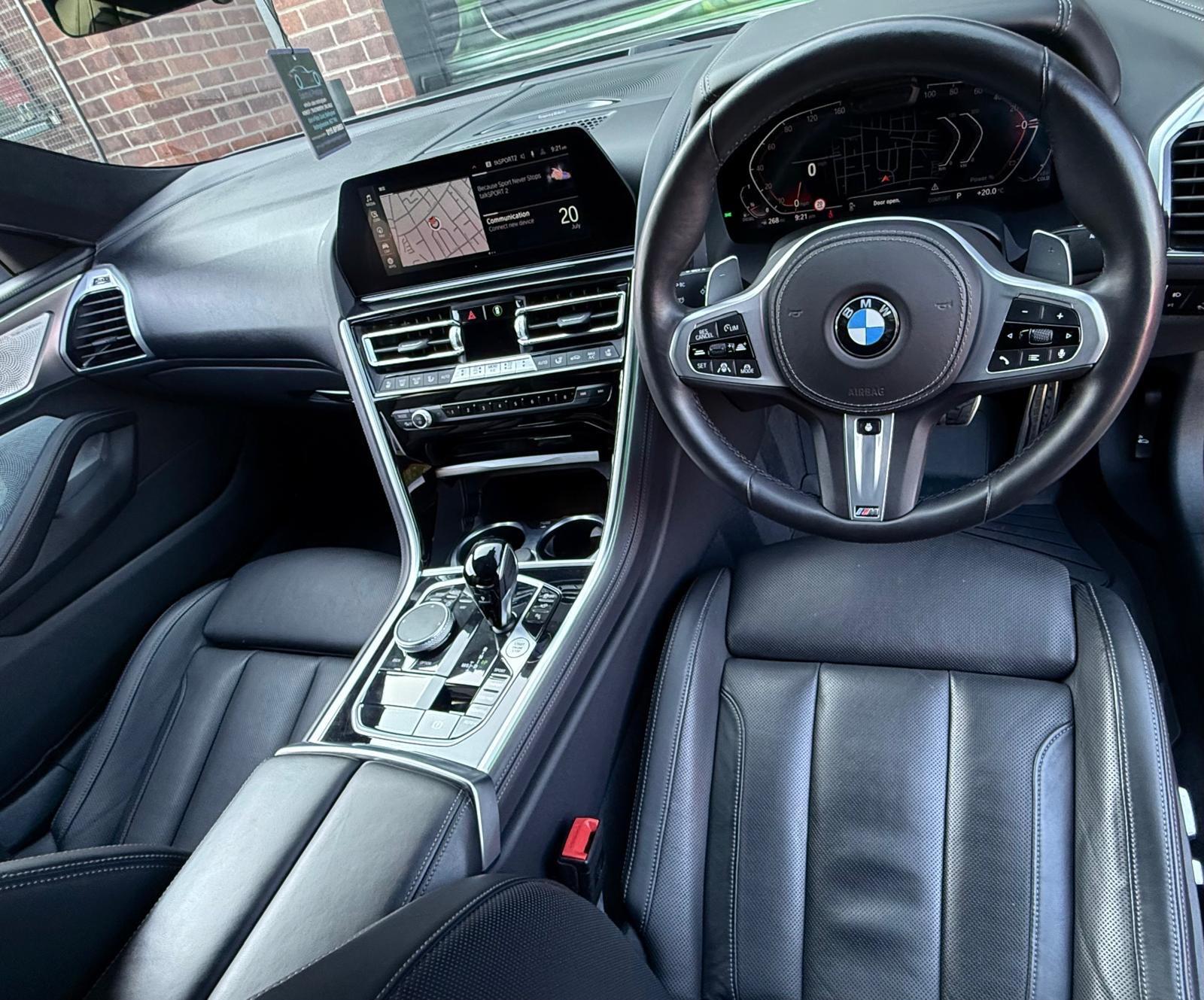 BMW 8 Series view 15