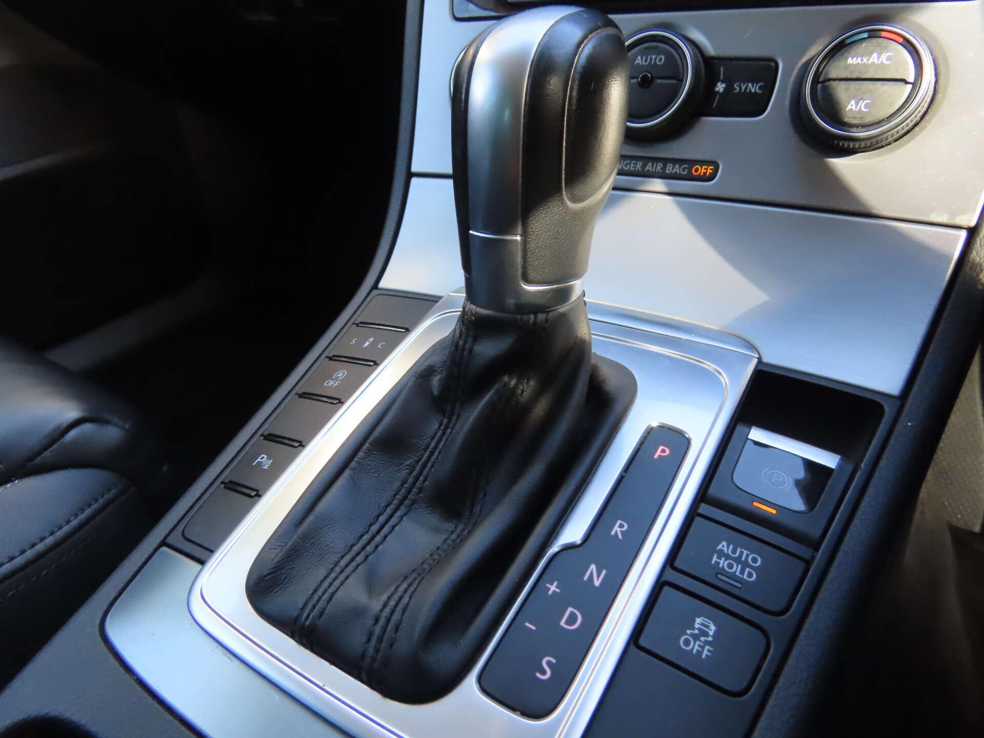 Volkswagen CC view 12