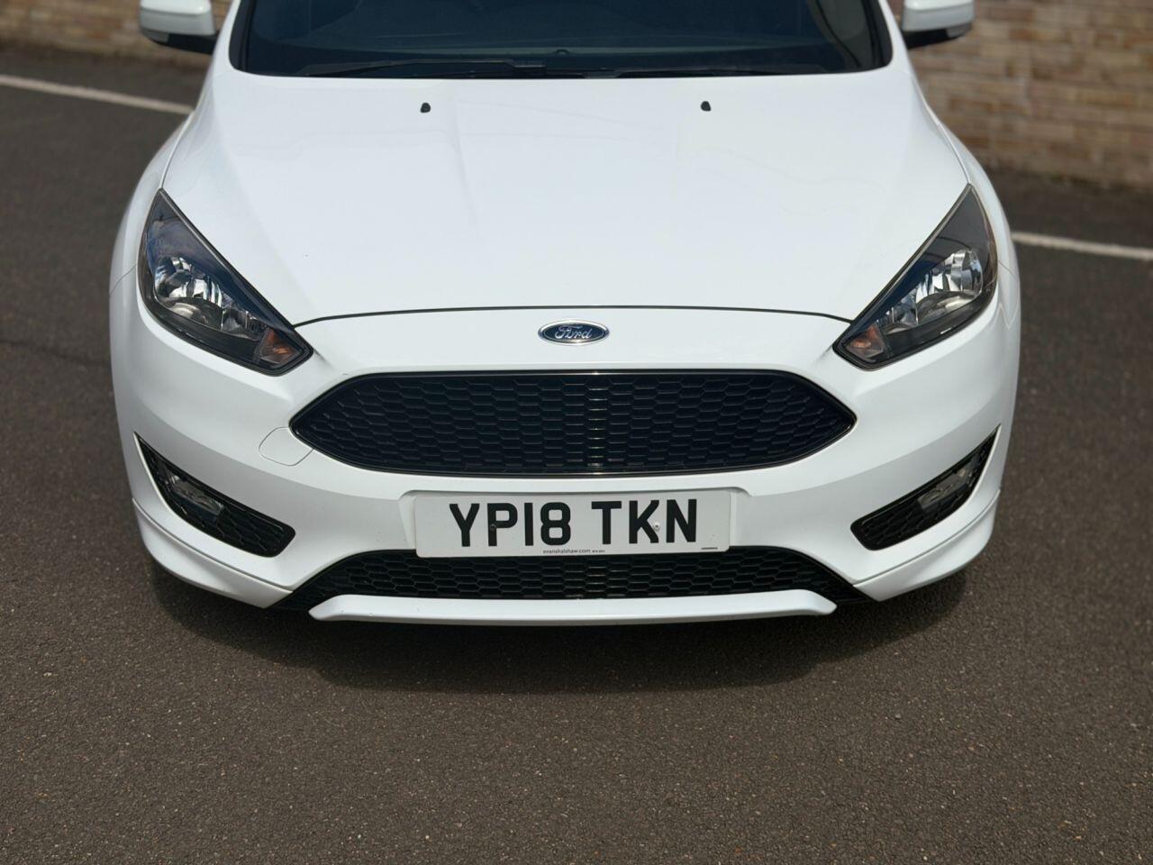 Ford Focus view 59