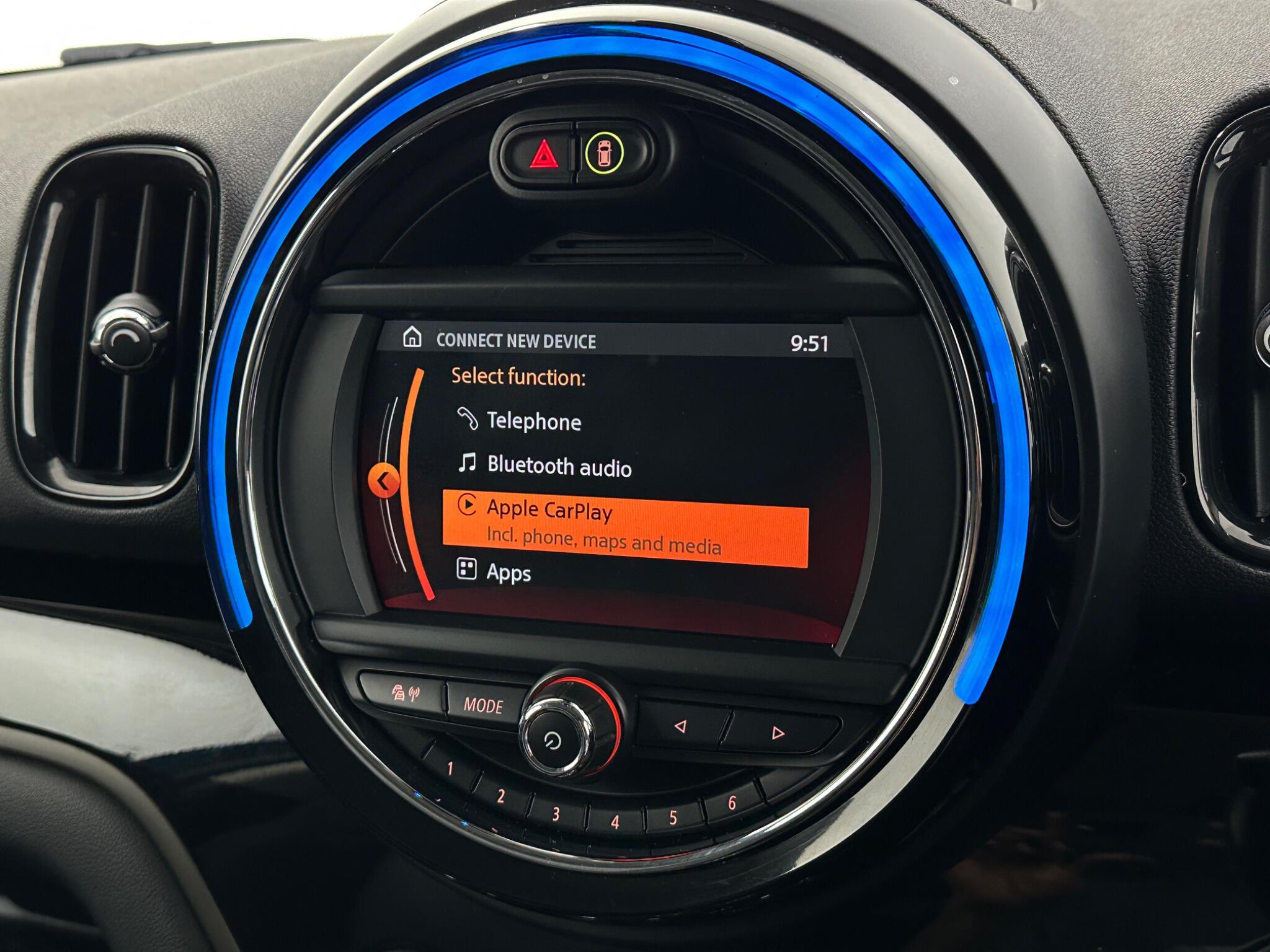 Mini Countryman view 26