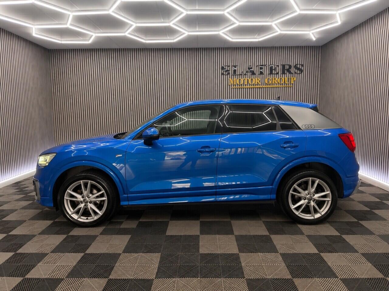 Audi Q2 view 24