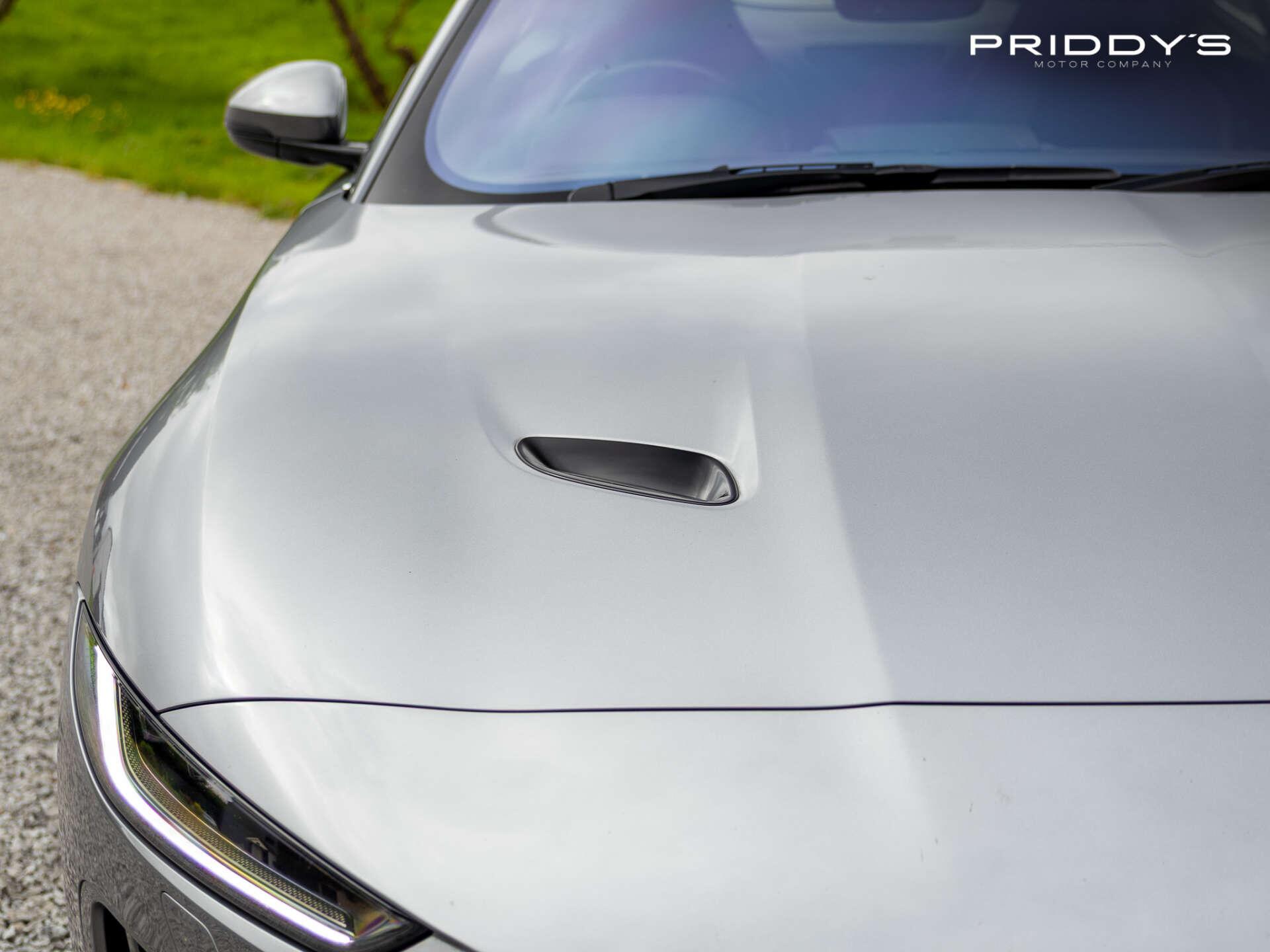 Jaguar F-Type view 38