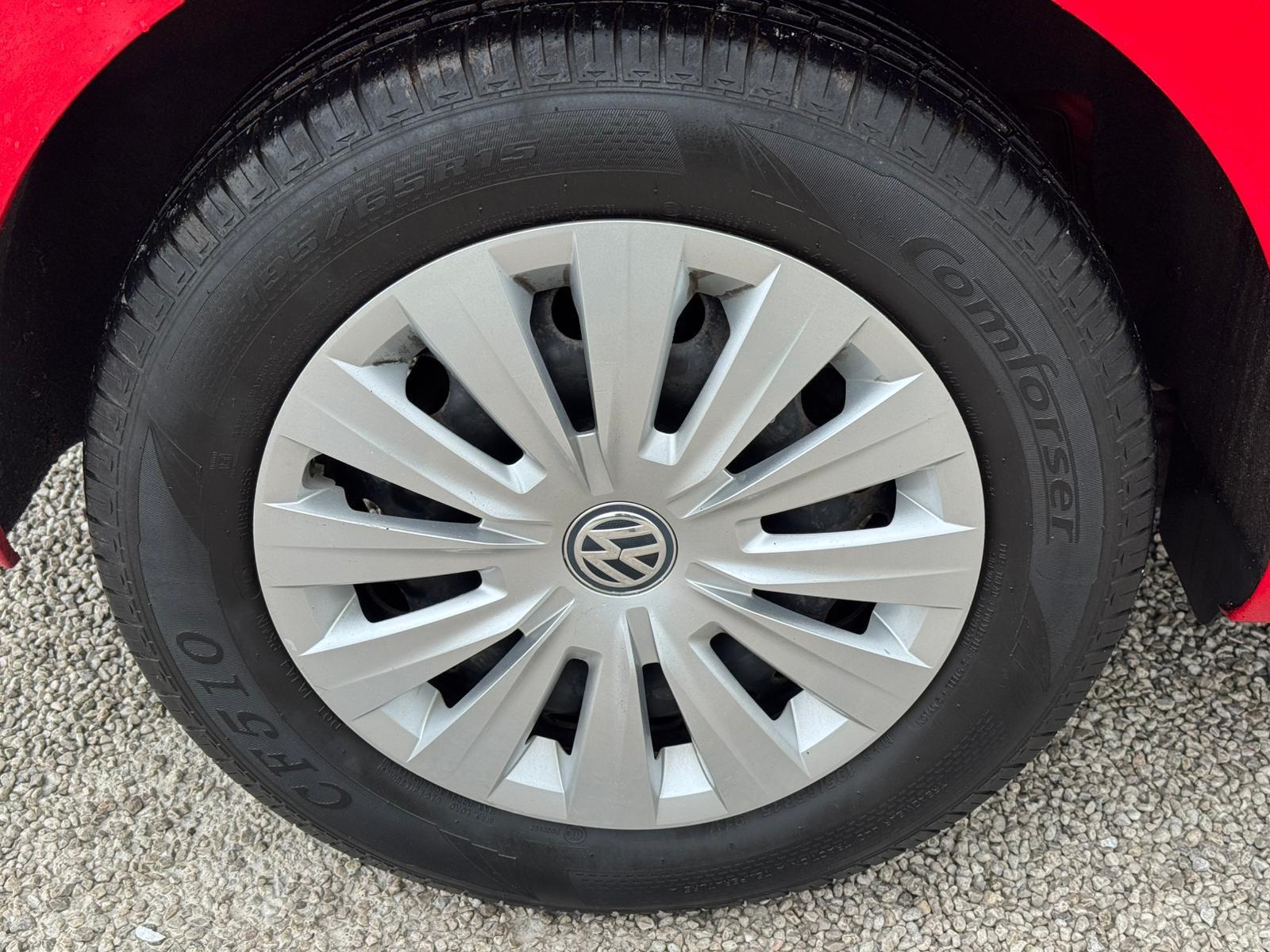 2015 Volkswagen Golf image 31