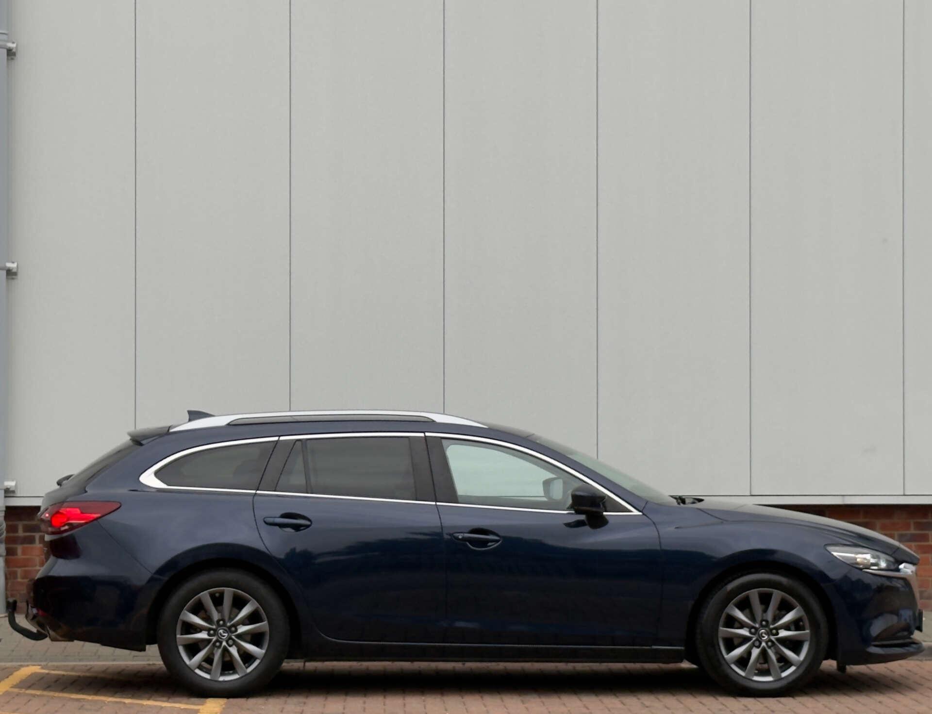 Mazda Skyactiv-G view 13