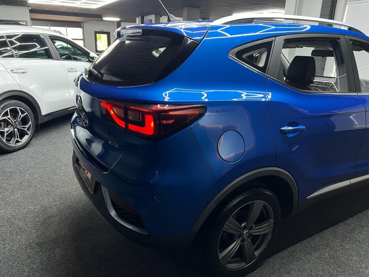 MG ZS view 11