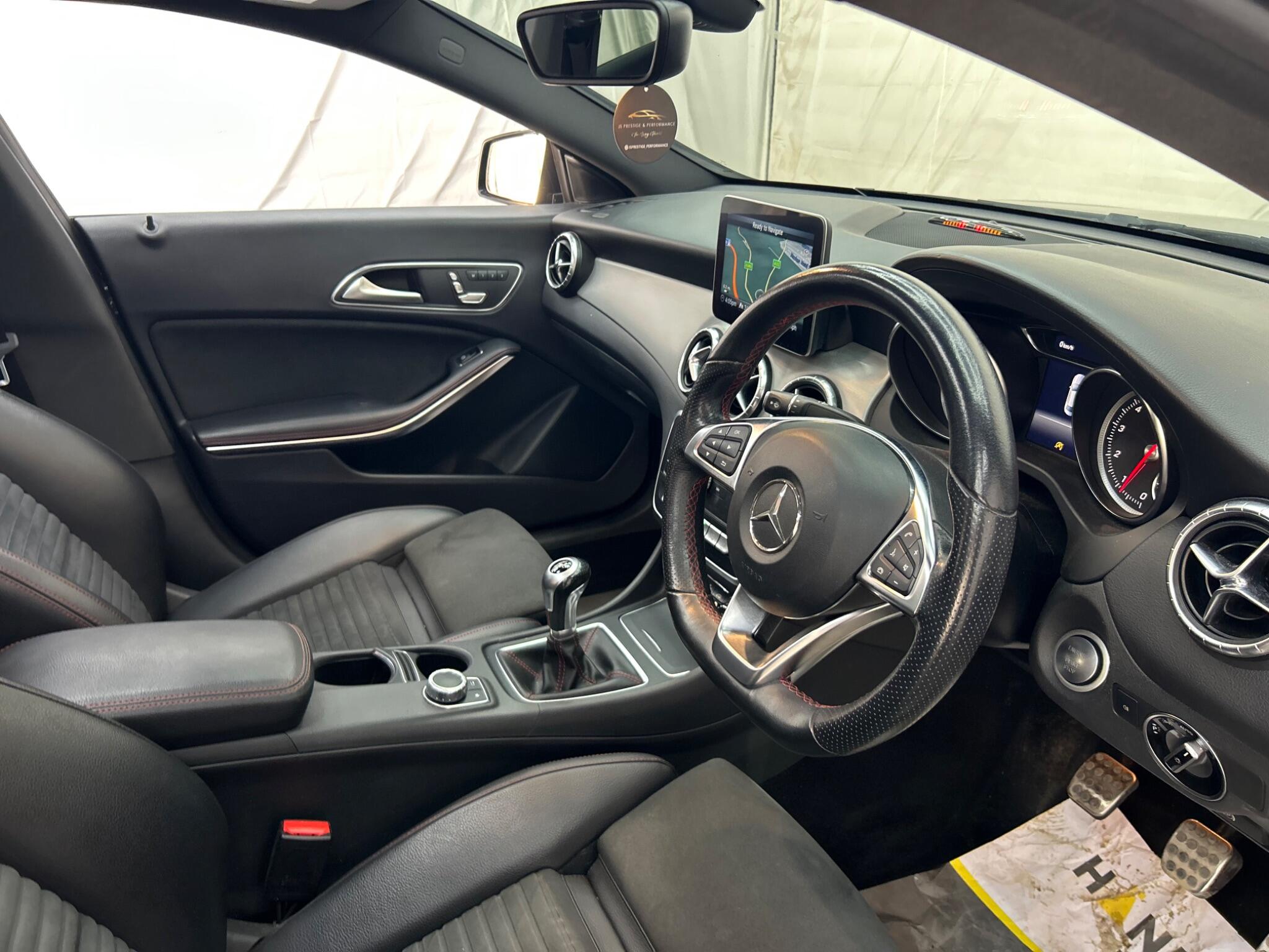 Mercedes-Benz CLA view 14