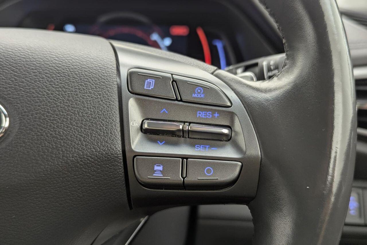 Hyundai Ioniq view 38
