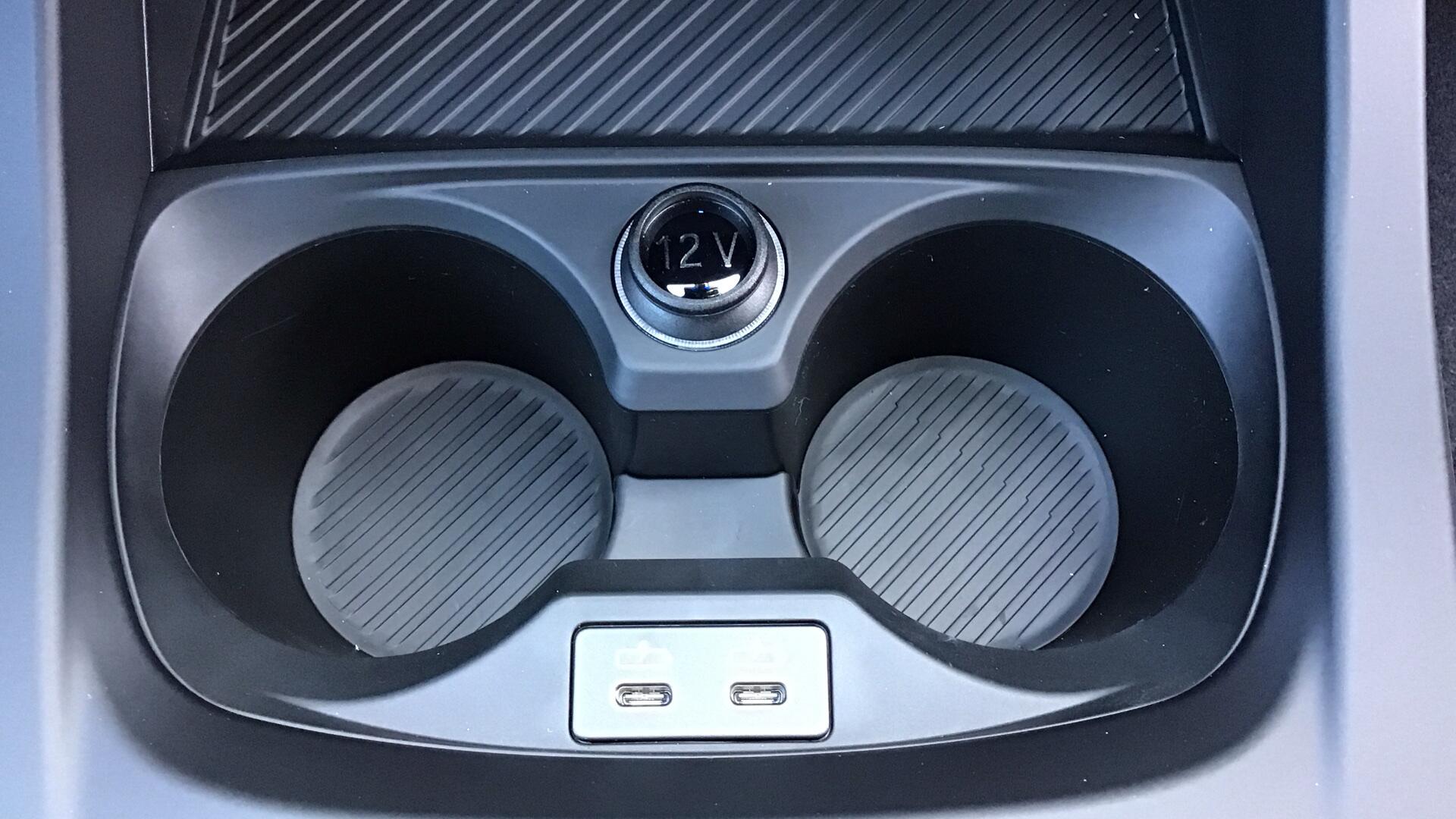 BMW 2 Series view 21