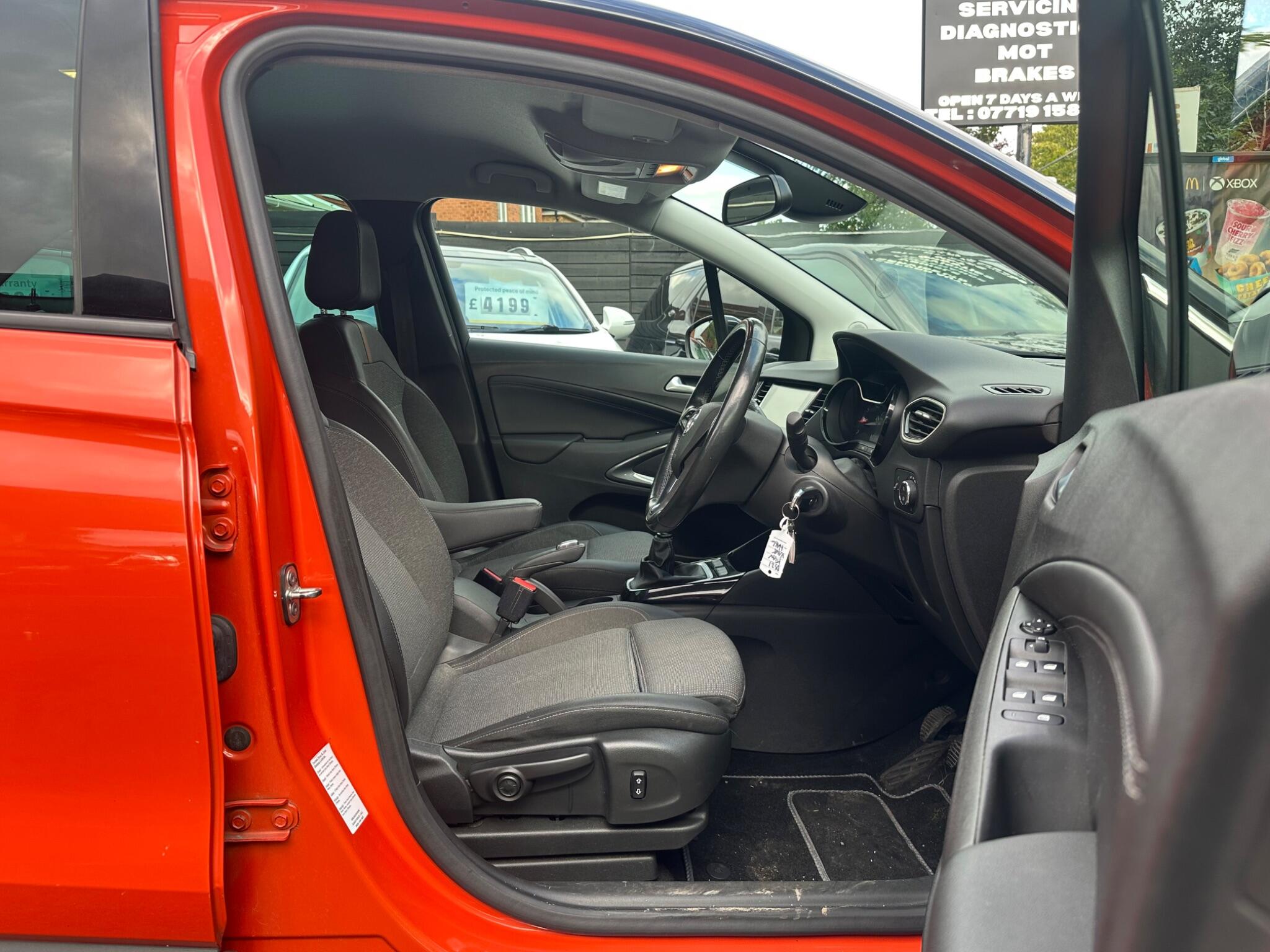 Vauxhall Crossland view 14