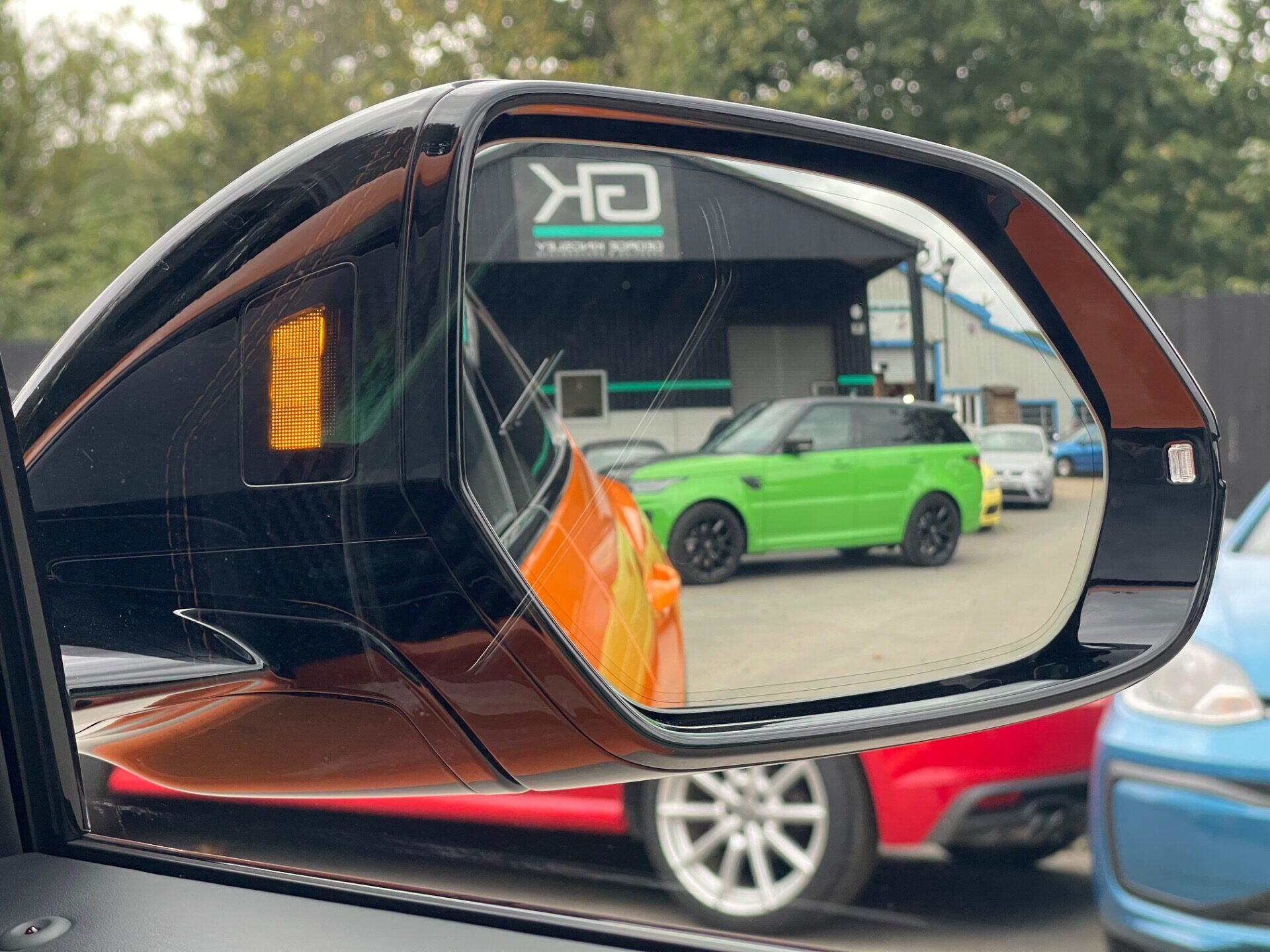 Lamborghini Urus view 65