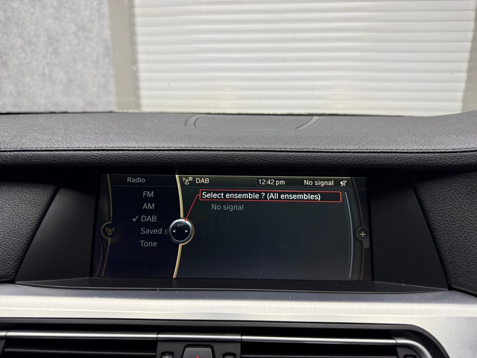 BMW 7 Series view 16