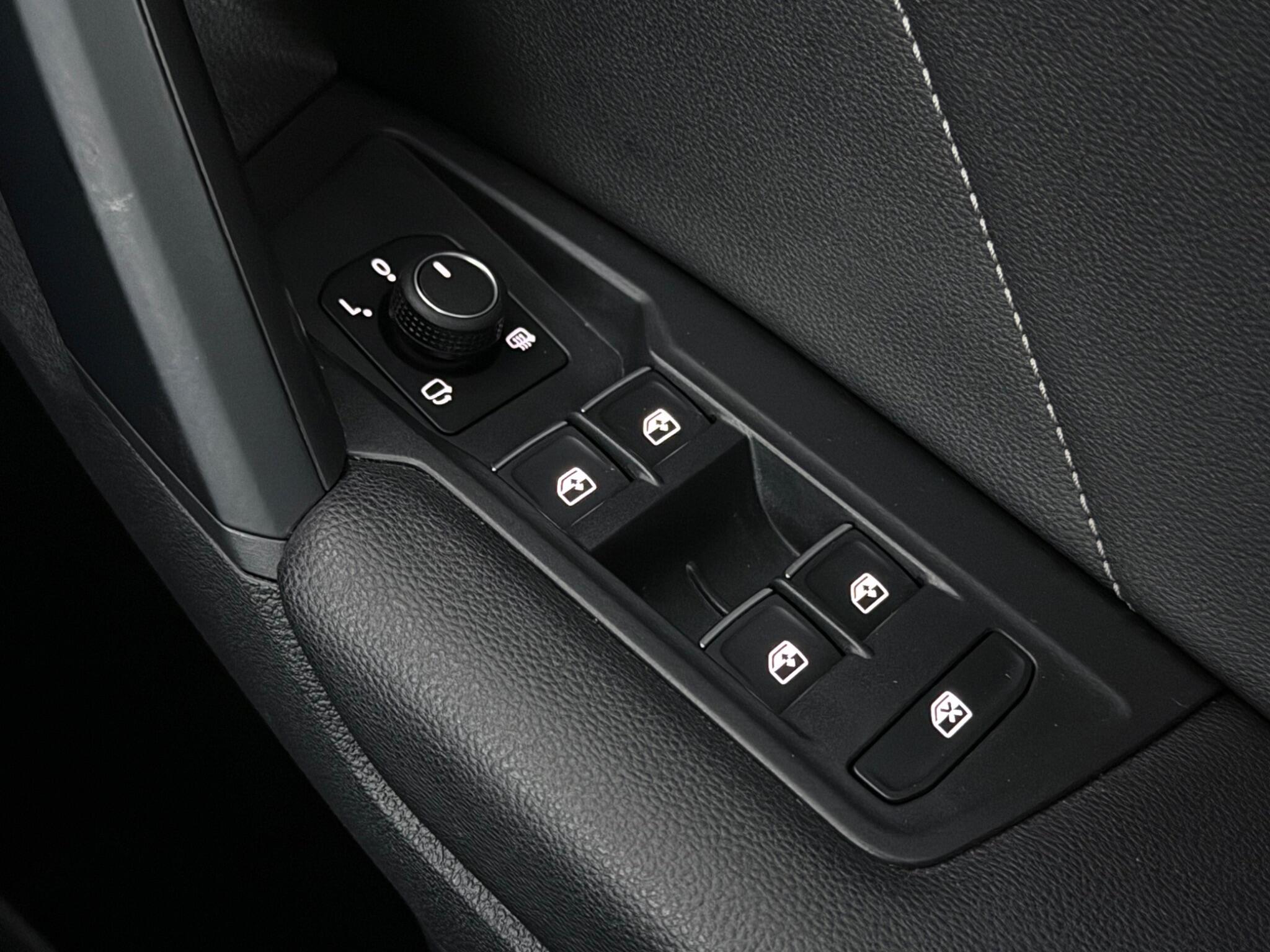 Volkswagen Tiguan view 18