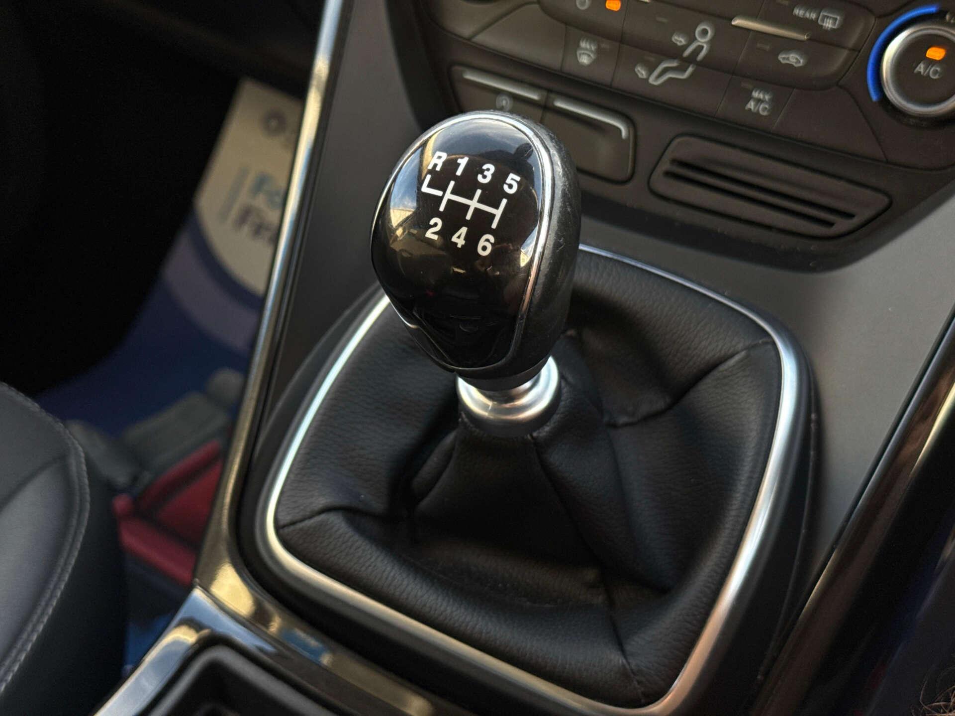 Ford Kuga view 107
