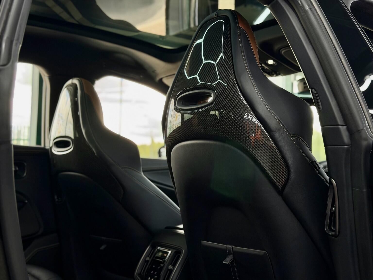 Aston Martin DBX view 68