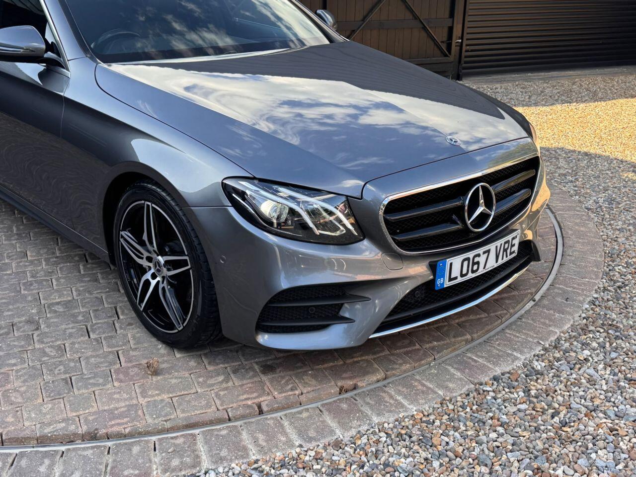 Mercedes-Benz E-Class view 18