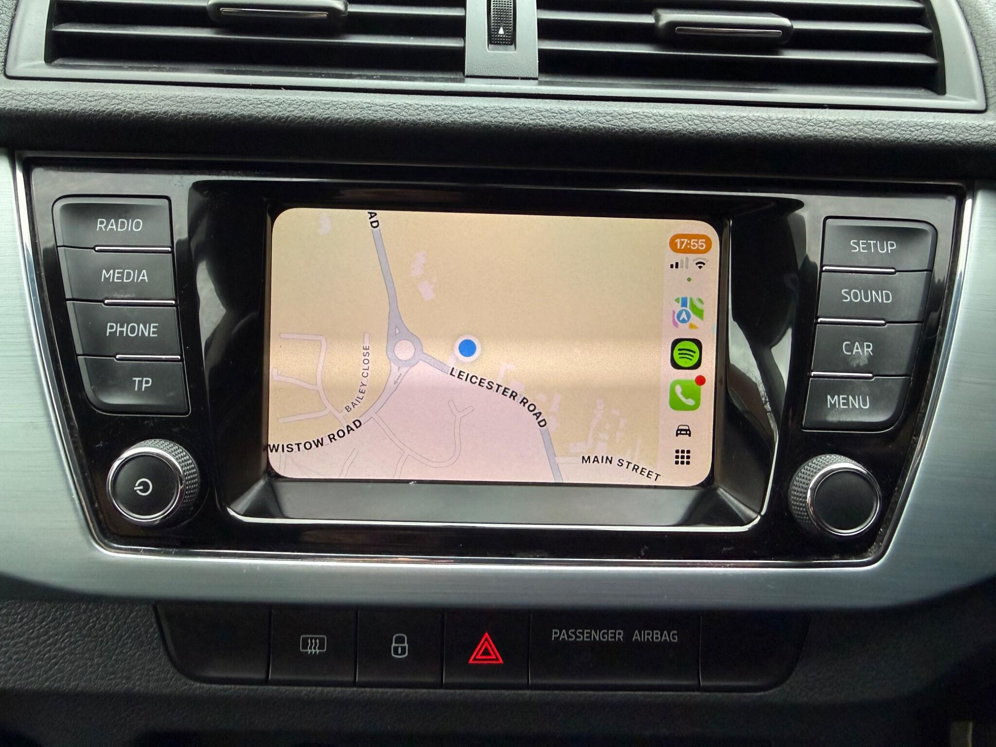 Skoda Fabia 1.0 TSI Colour Edition Euro 6 (s/s) 5dr — photo 38 of 90