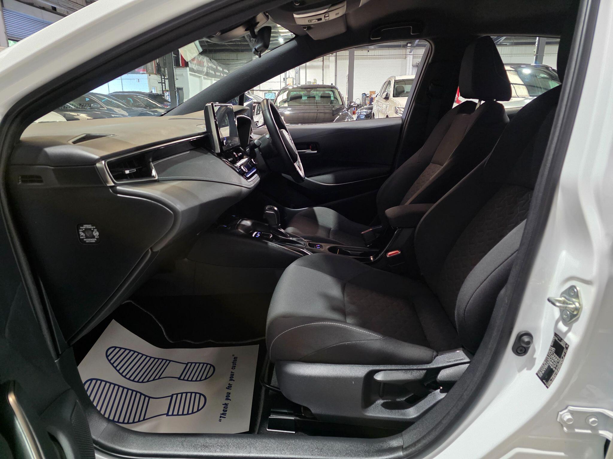 Toyota Corolla view 23