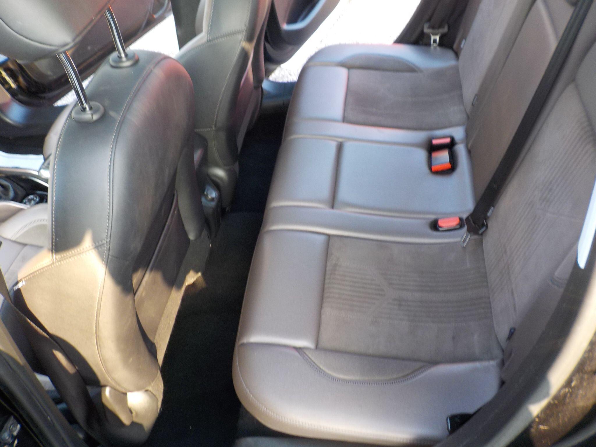 Peugeot 2008 1.6 BlueHDi Feline Euro 6 (s/s) 5dr (Calima)