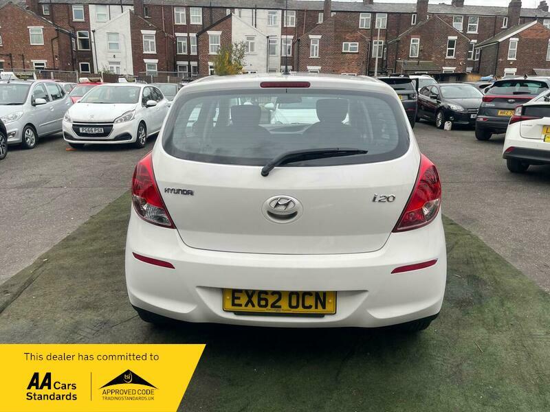 2012 Hyundai i20 image 9