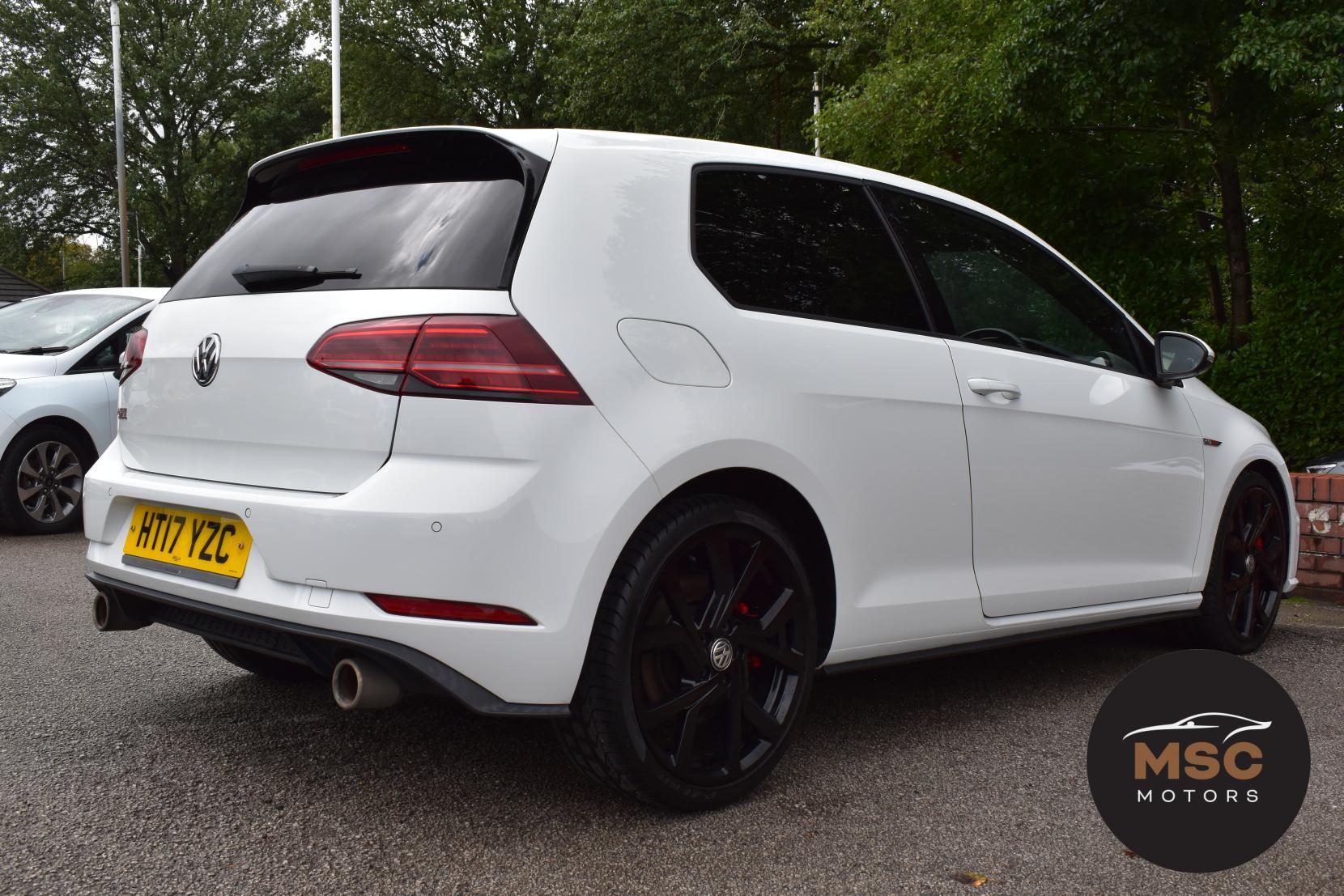 Volkswagen Golf view 18