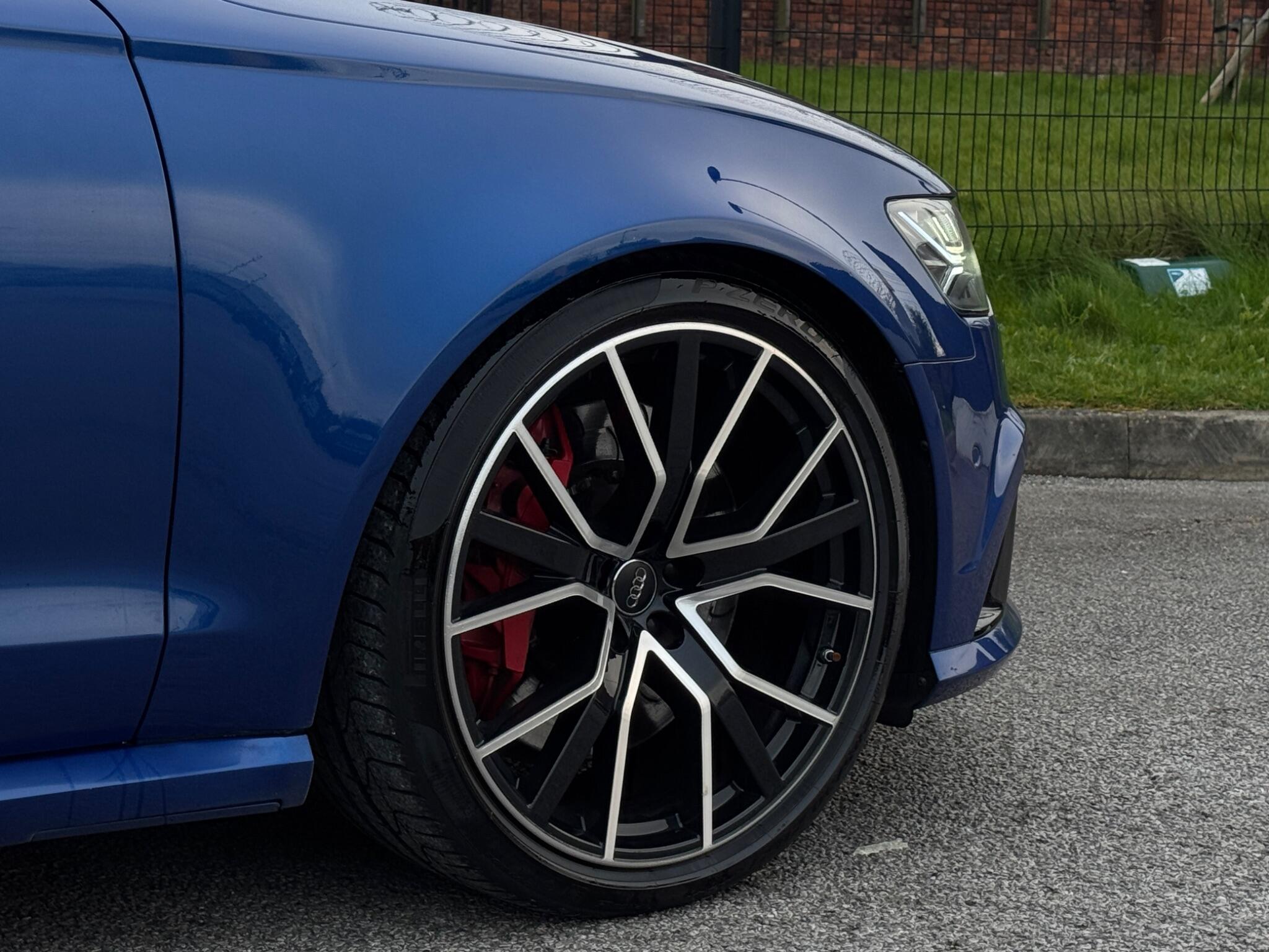 Audi RS6 view 43