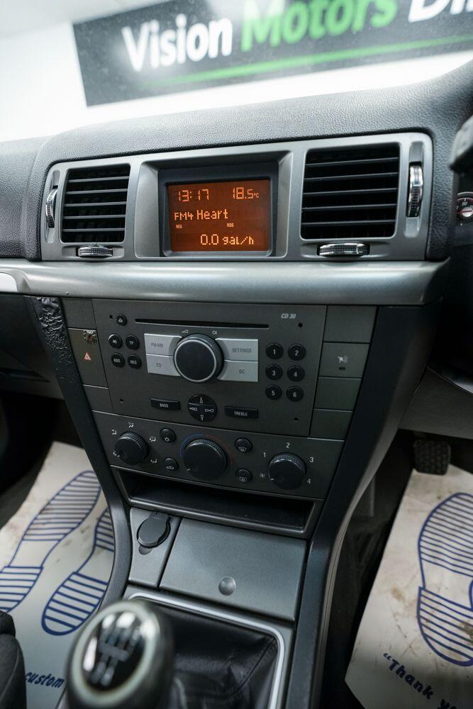 Vauxhall Vectra view 24