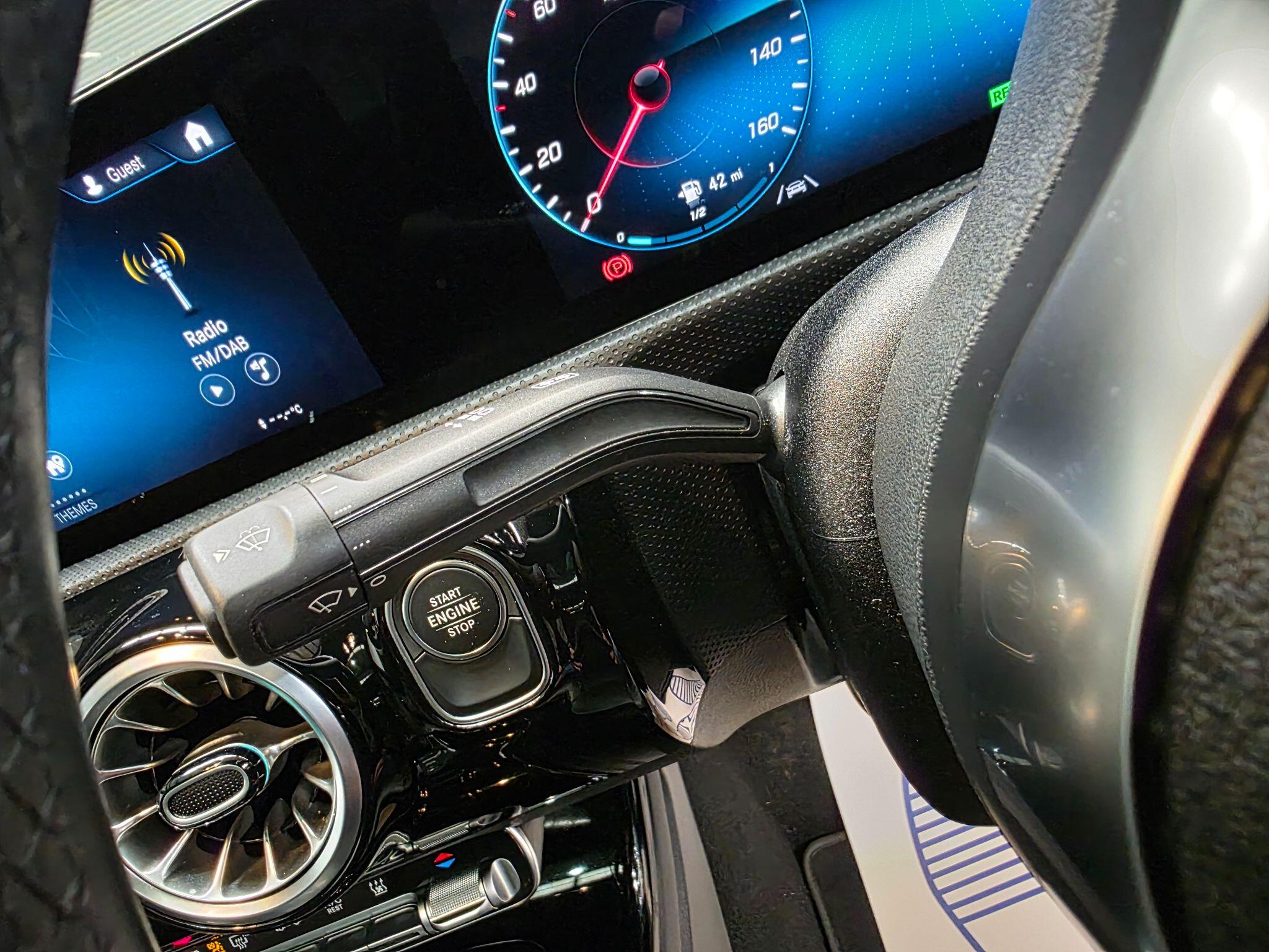 Mercedes-Benz Cla view 23