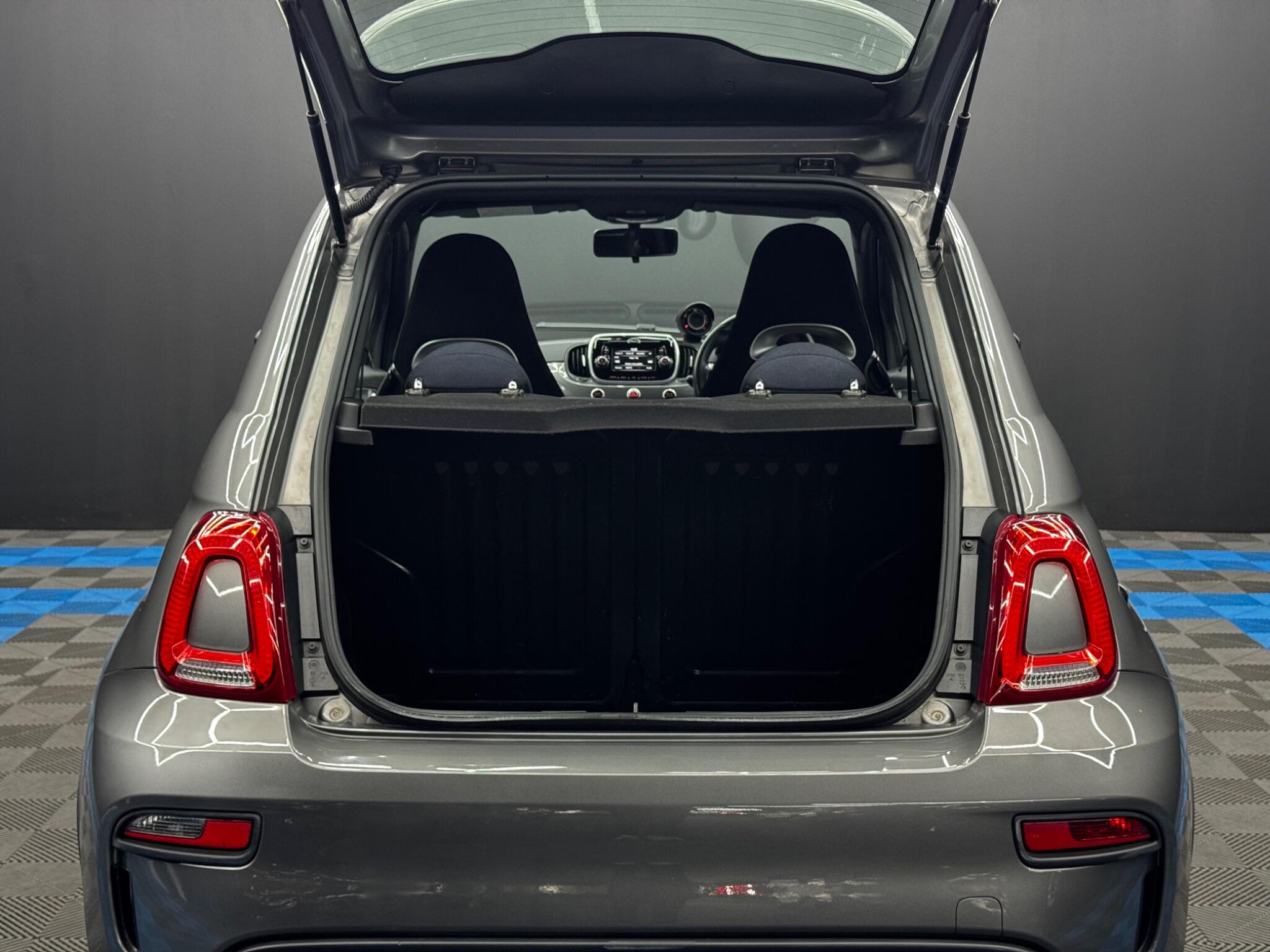 Abarth 595 view 32