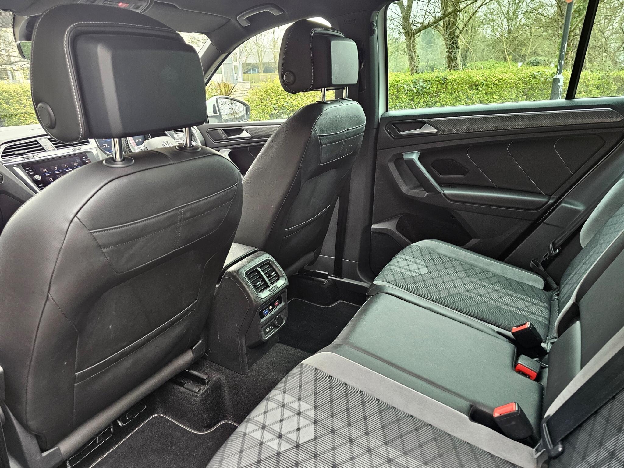 Volkswagen Tiguan view 10