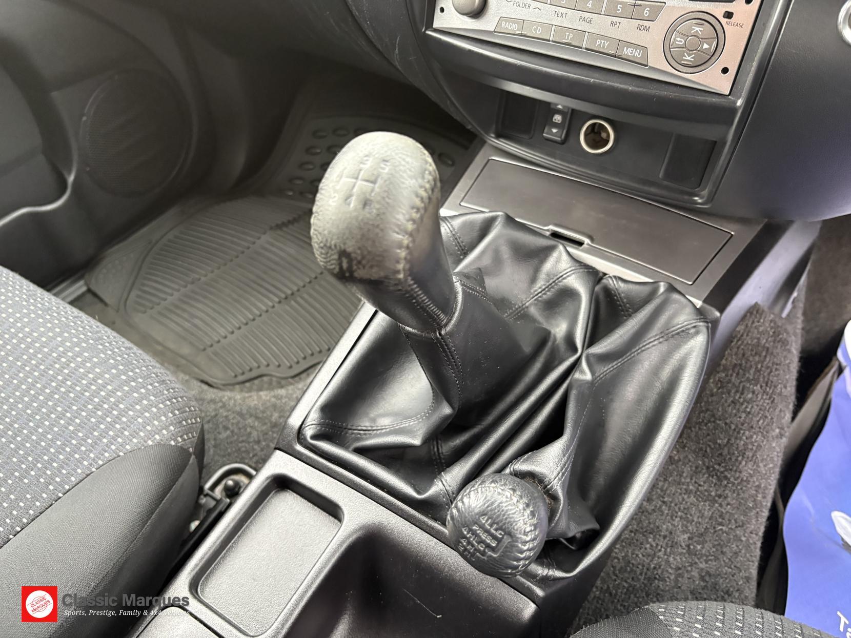 Mitsubishi L200 view 37