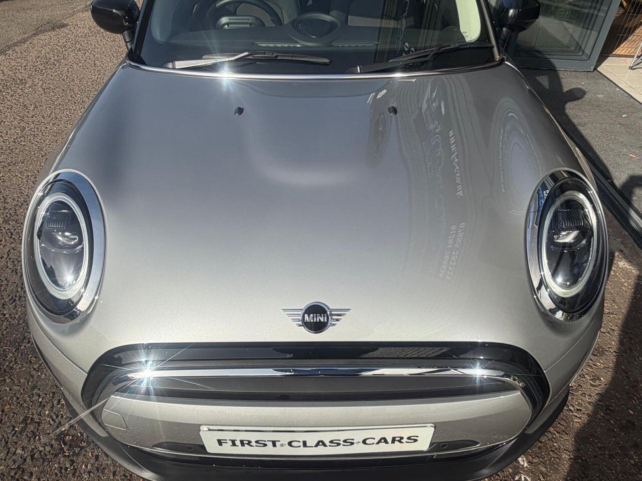 Mini Hatch view 10