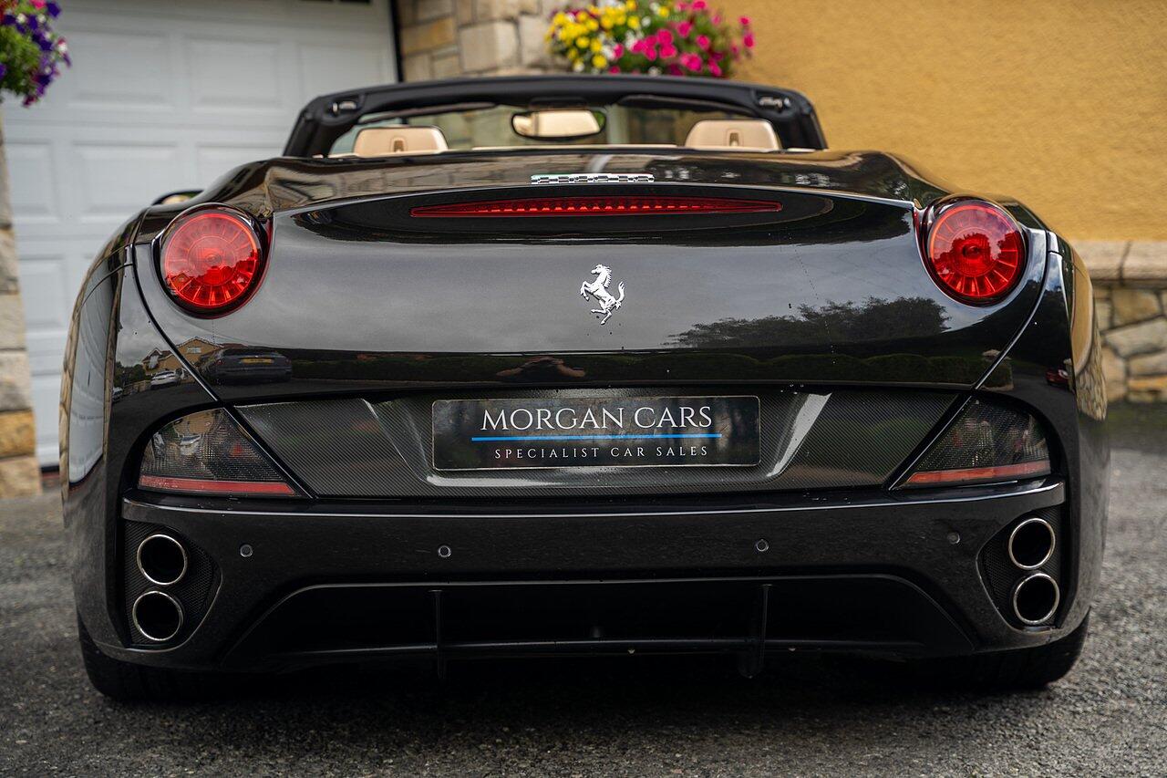Ferrari California view 16