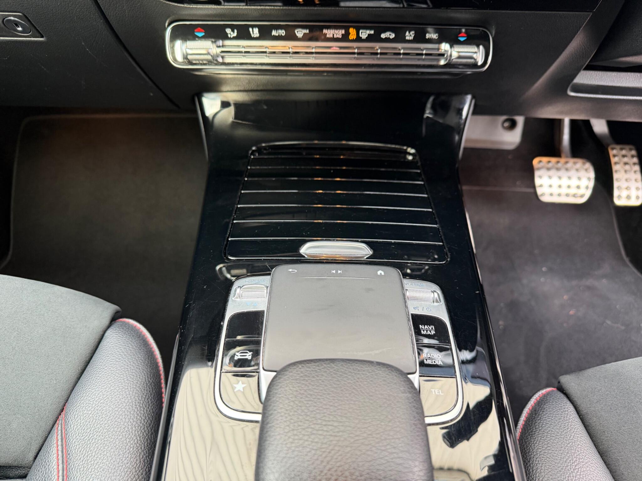 2019 Mercedes-Benz A Class 2.0 A200d AMG Line 8G-DCT Euro 6 (s/s) 5dr • 58,200 miles image 31