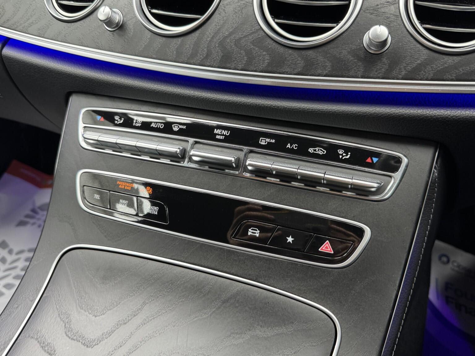 Mercedes-Benz E-Class view 30