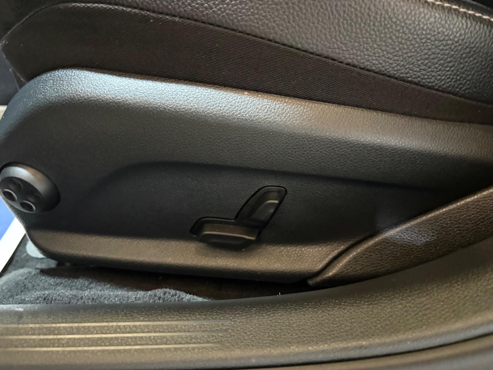 Mercedes-Benz C Class view 67