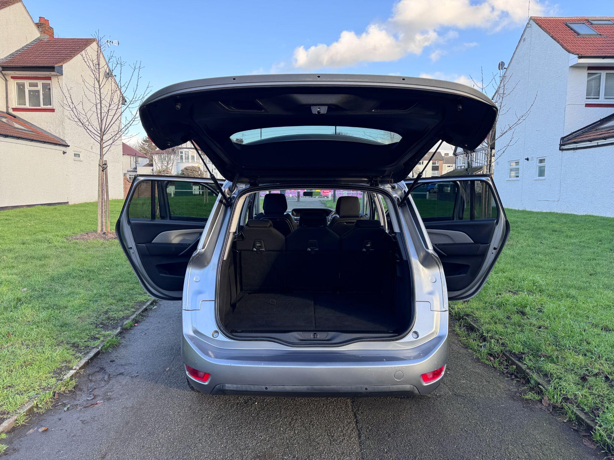 2018 Citroen Grand C4 Picasso image 36