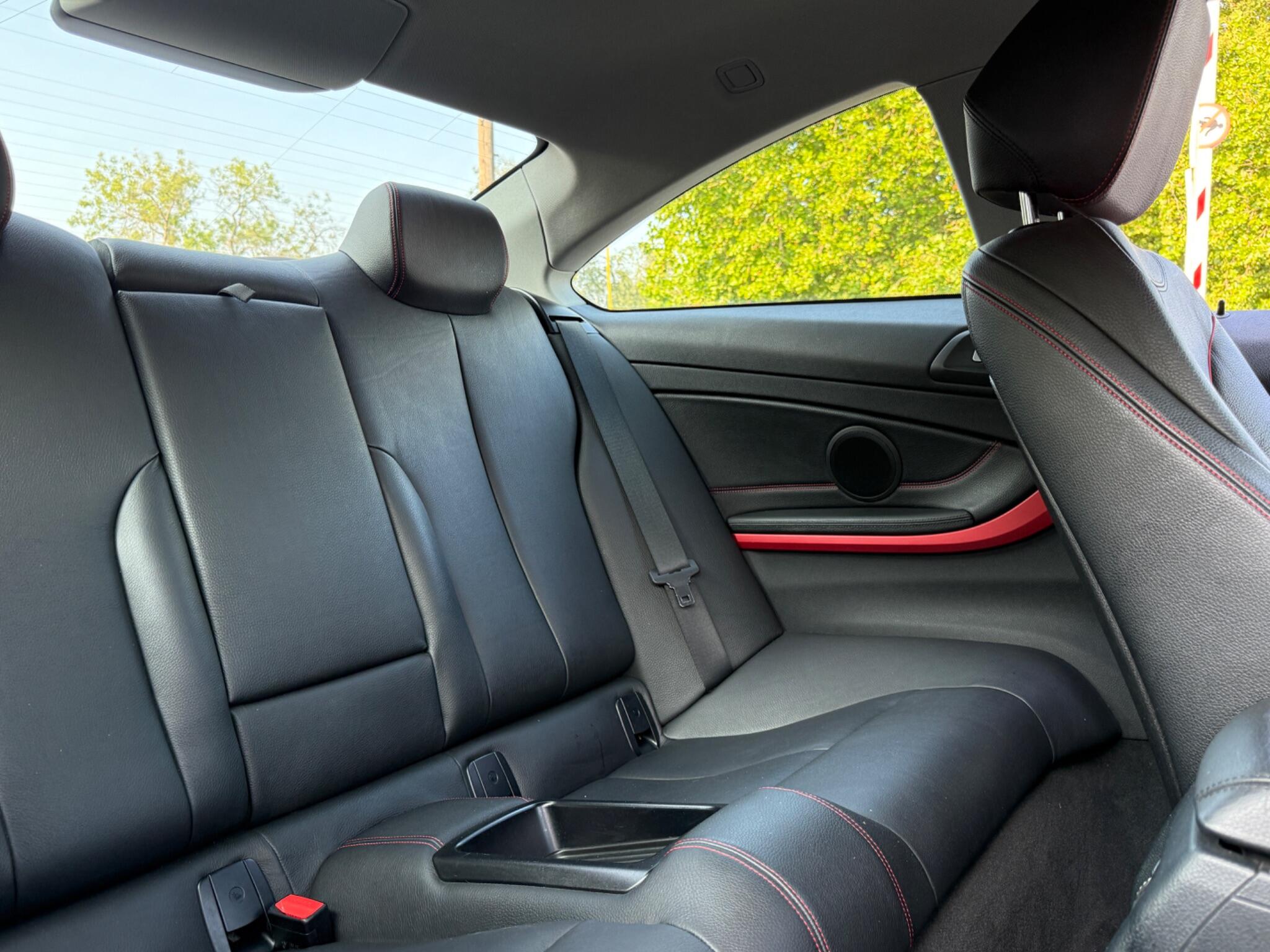 BMW 4 Series - Image 36