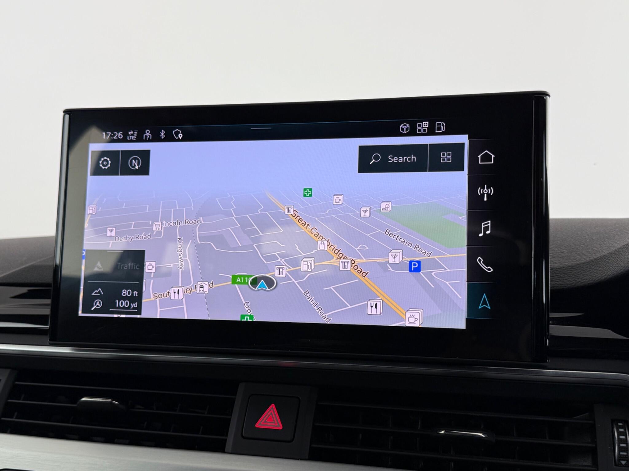 Audi A4 view 16