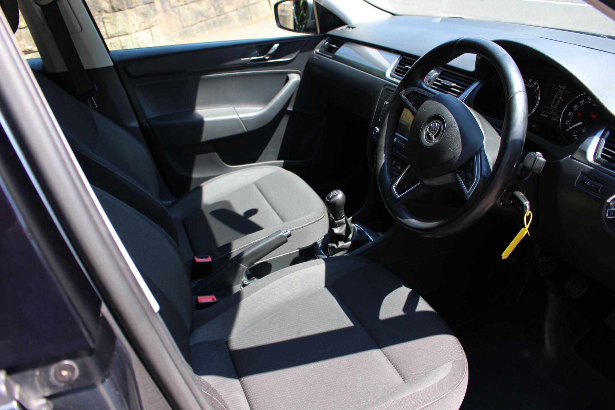 Skoda Rapid Spaceback view 26