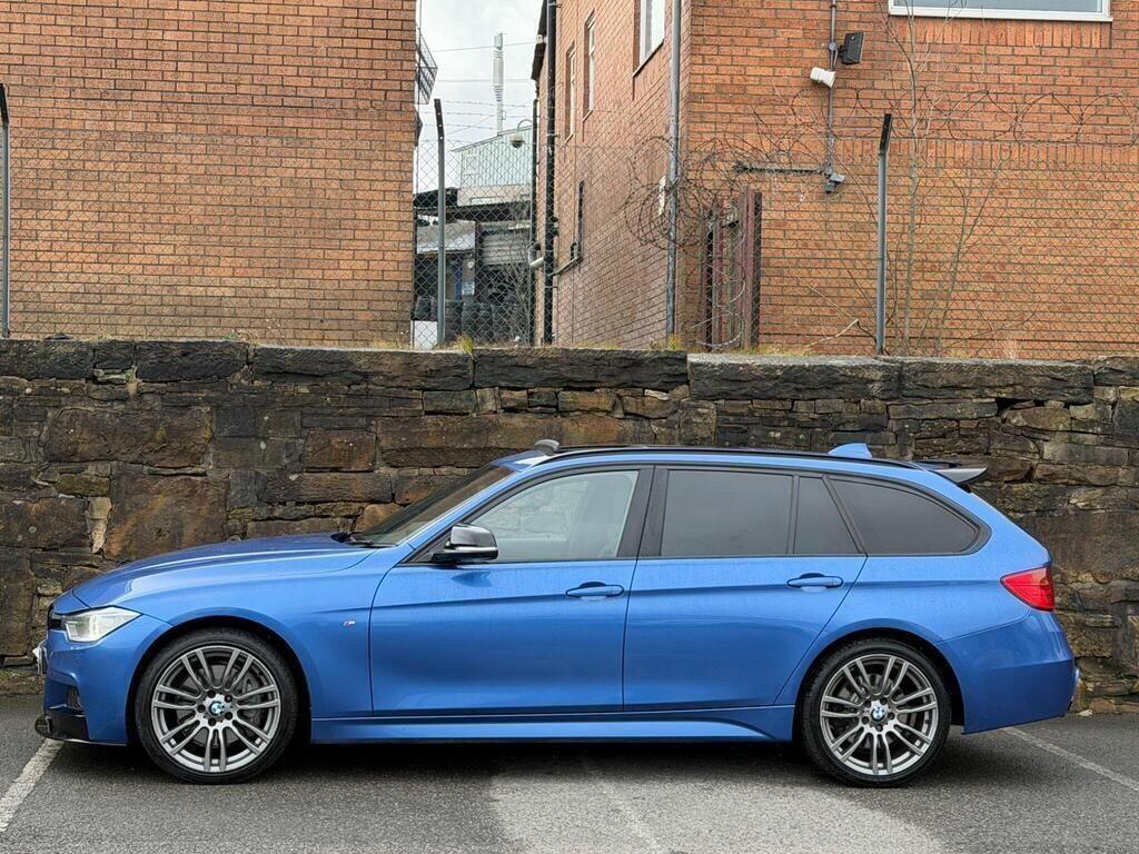 BMW 3 Series view 4