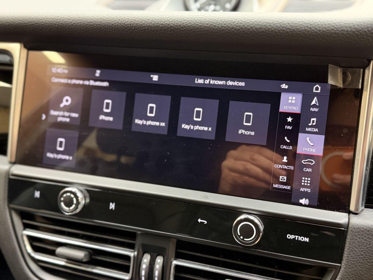 Porsche Macan view 49