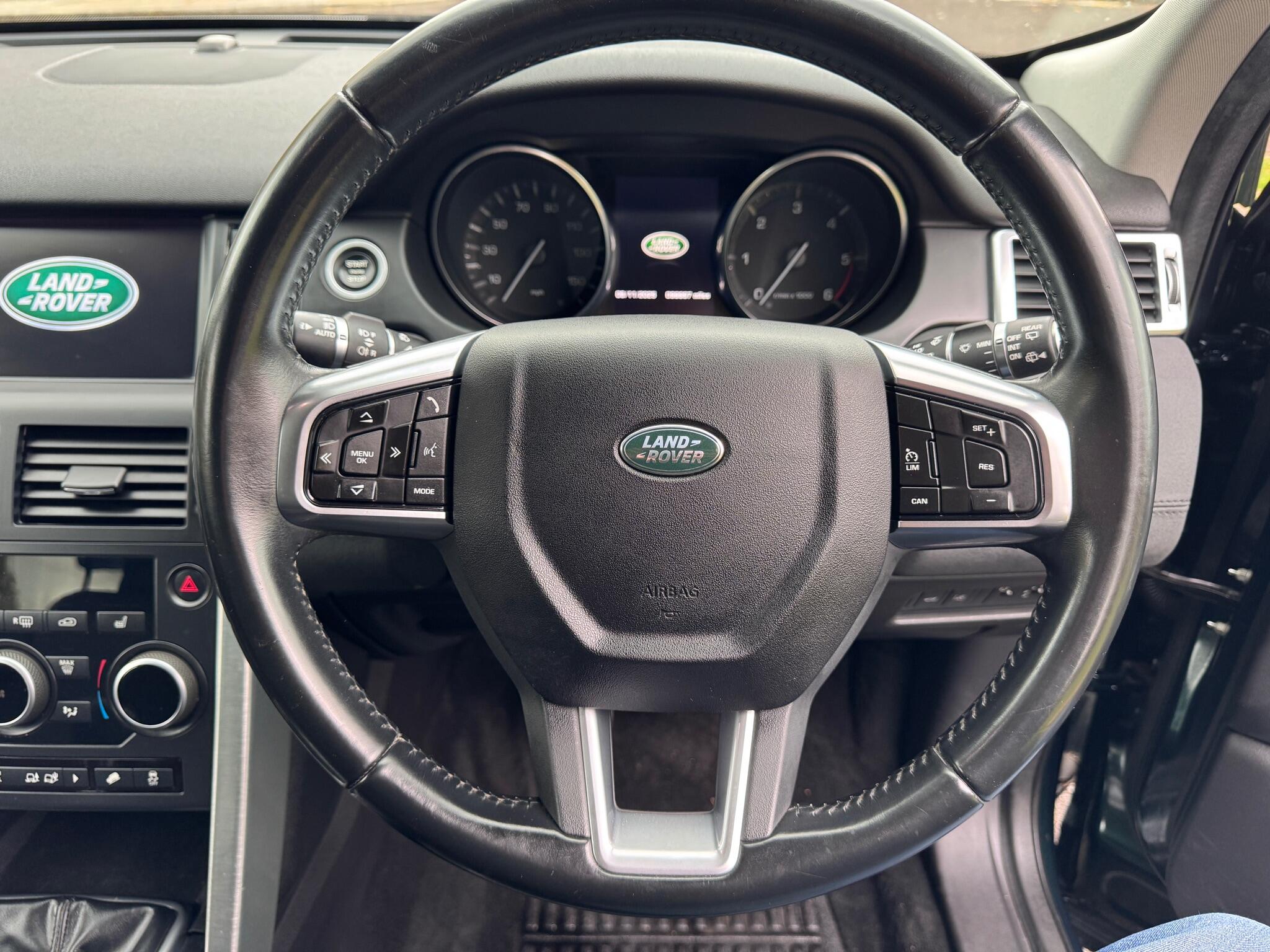 2016 Land Rover Discovery Sport 2.0 TD4 SE Tech 4WD Euro 6 (s/s) 5dr (5 Seat) • 100,000 miles image 15