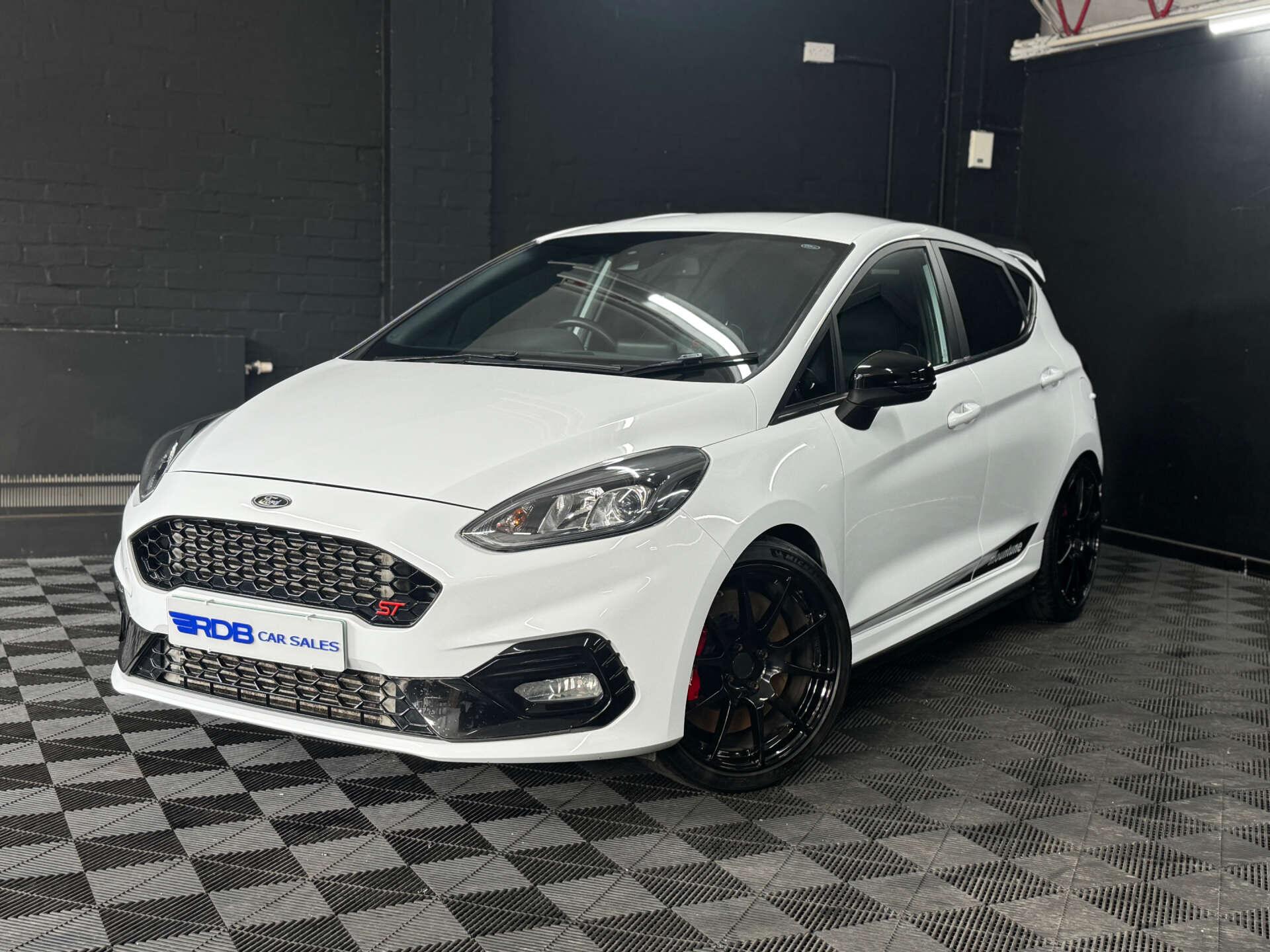 Ford Fiesta main image